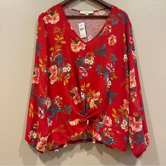 LOFT Tops - NWT Loft Red Floral Twist Front Floral Print Blouse Top Size L